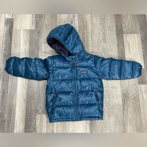 NWT Patagonia Hi Loft Puffer Size 3T